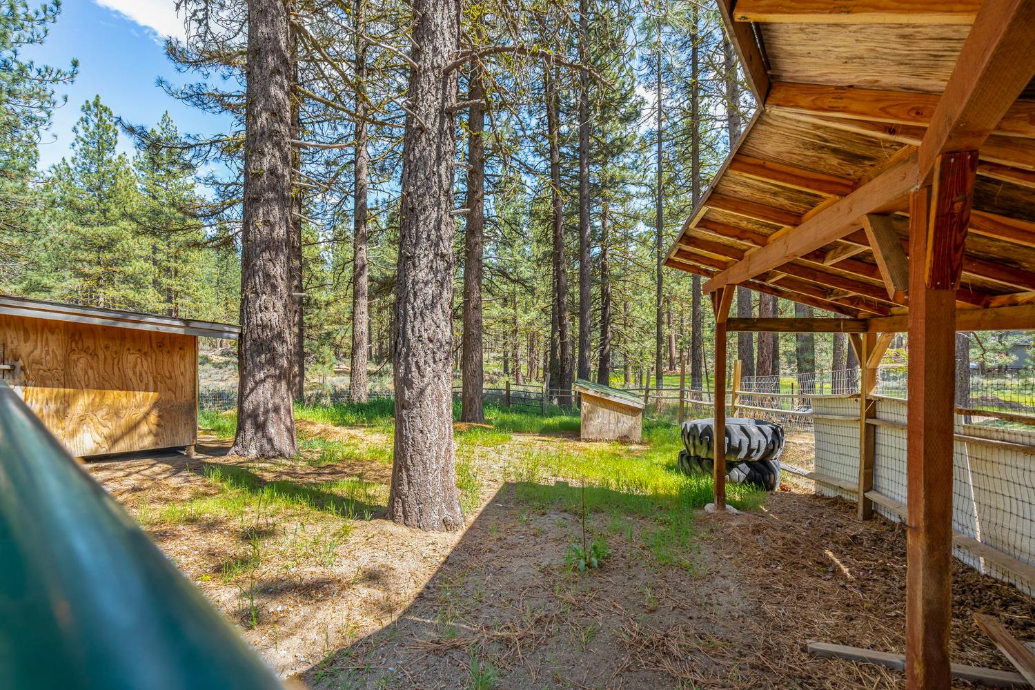 Detail Gallery Image 20 of 36 For 75 Pine Knoll Ct, Portola,  CA 96122 - 2 Beds | 2 Baths