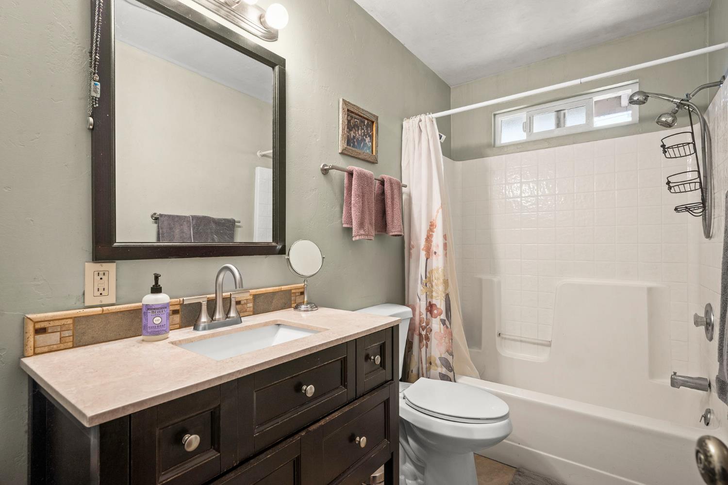 Detail Gallery Image 11 of 18 For 237 Katherine St, Quincy,  CA 95971 - 2 Beds | 1 Baths
