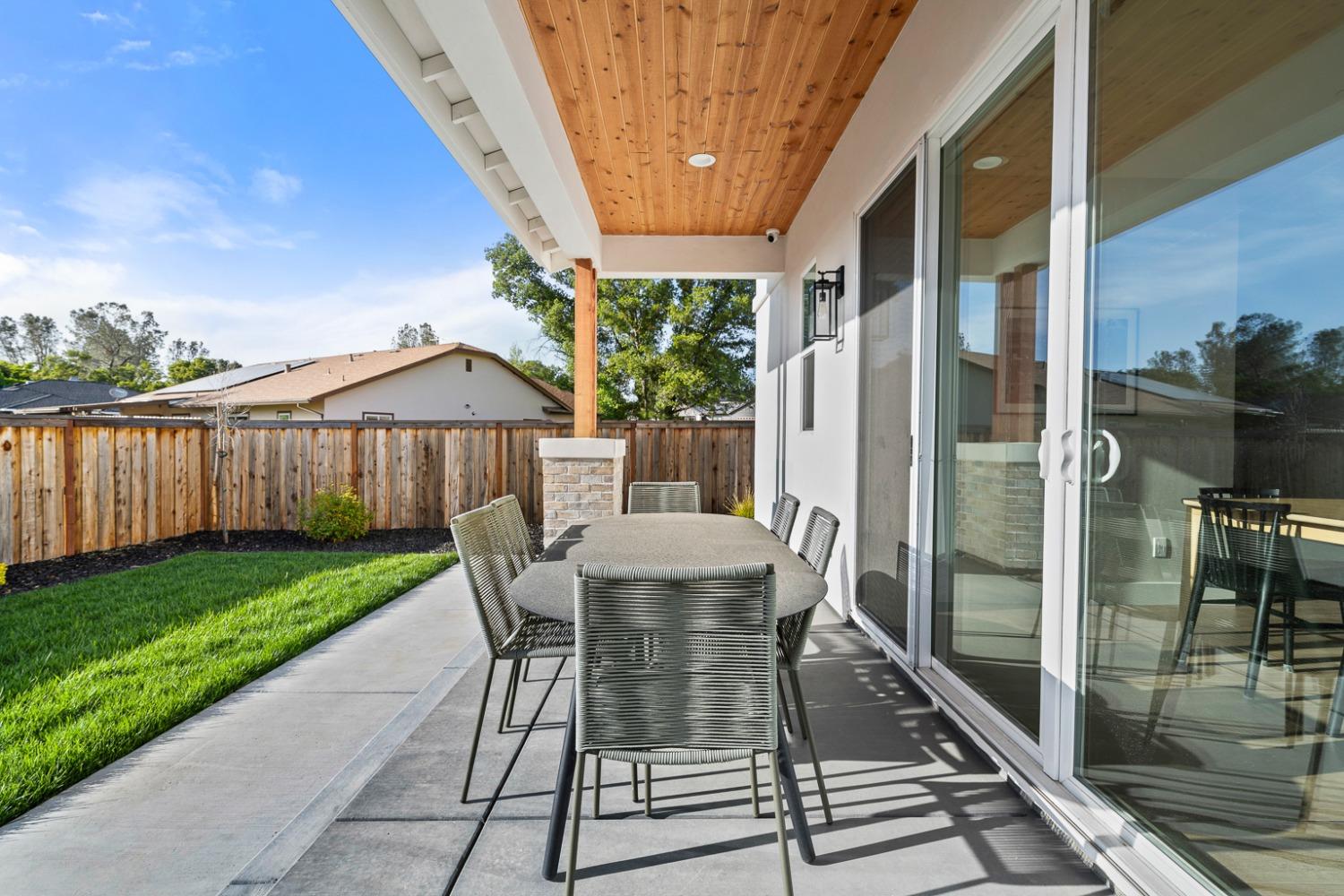 Detail Gallery Image 40 of 51 For 4020 Della Ct, Rocklin,  CA 95677 - 4 Beds | 2/1 Baths