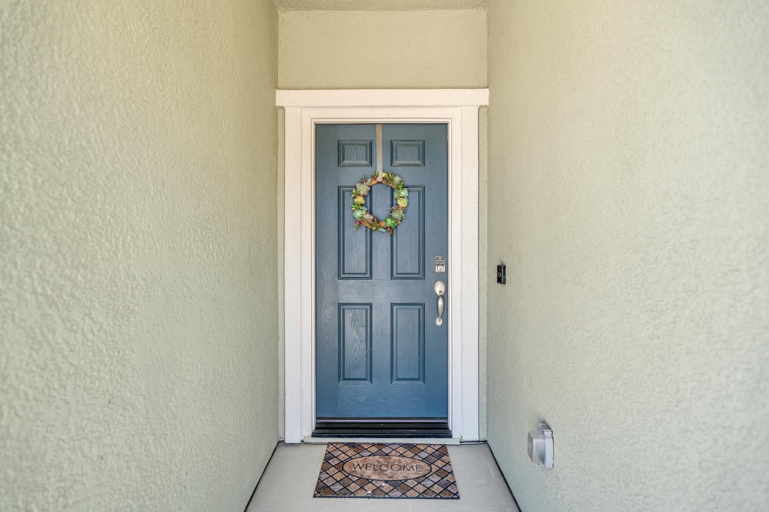 Detail Gallery Image 5 of 57 For 7225 Star Trail Way, Roseville,  CA 95747 - 4 Beds | 3 Baths