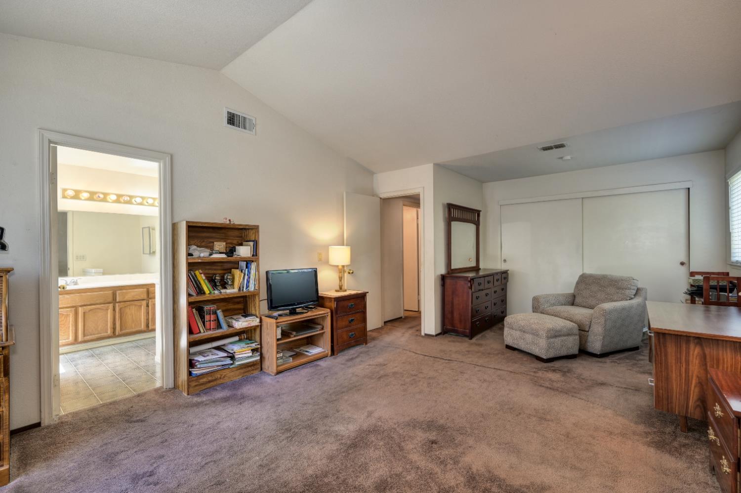 Detail Gallery Image 31 of 42 For 7827 River Estates Dr, Sacramento,  CA 95831 - 3 Beds | 2 Baths