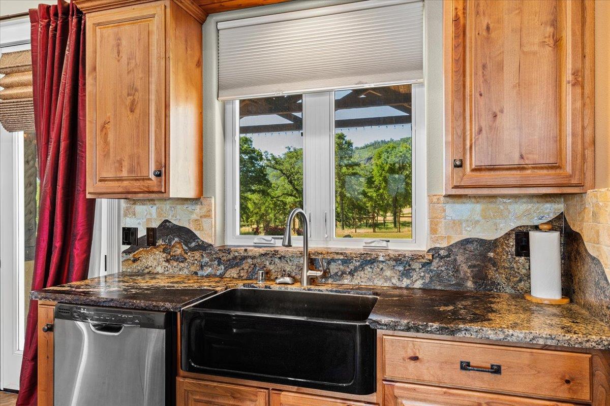 Detail Gallery Image 35 of 97 For 9267 7r Bar Rd, Angels Camp,  CA 95222 - 3 Beds | 3/1 Baths