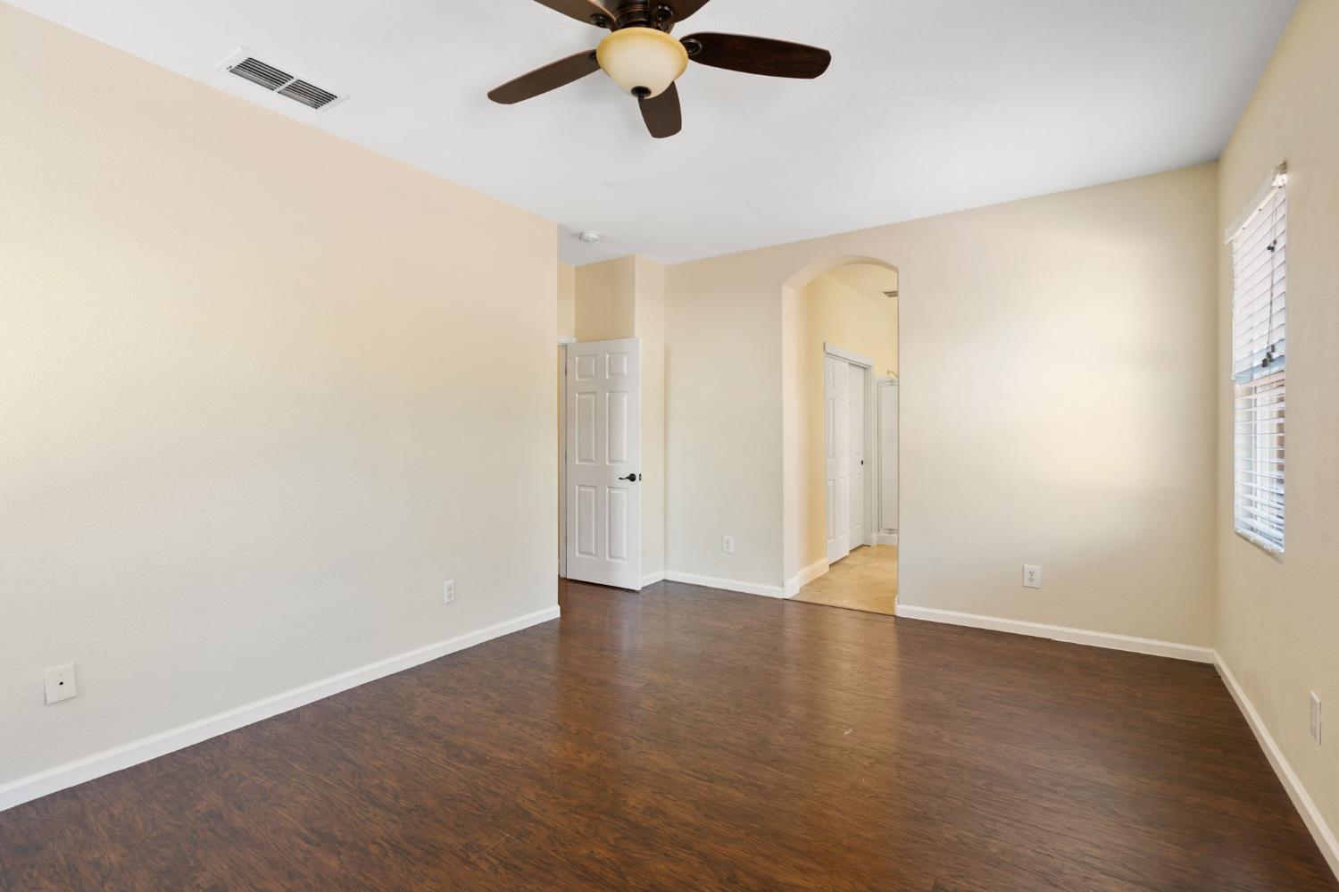 Detail Gallery Image 12 of 23 For 6530 Mystery Mountain Way, Rocklin,  CA 95765 - 3 Beds | 2 Baths