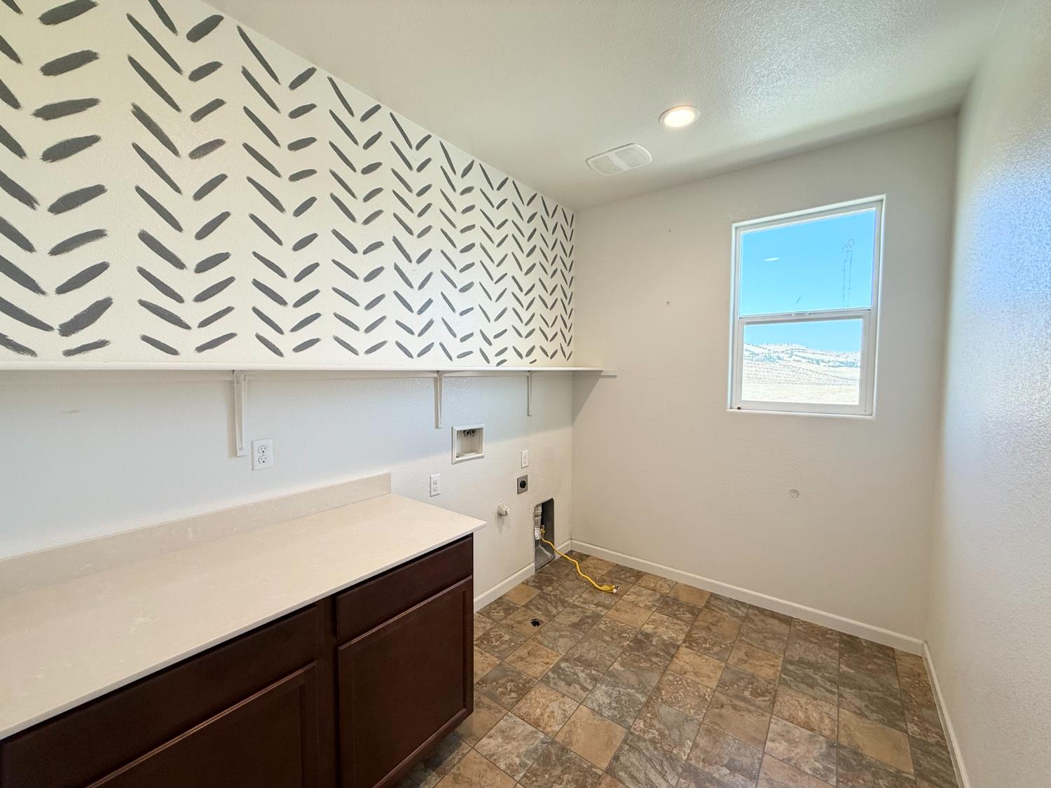 Detail Gallery Image 37 of 47 For 21161 Cabernet Dr, Patterson,  CA 95363 - 5 Beds | 3 Baths