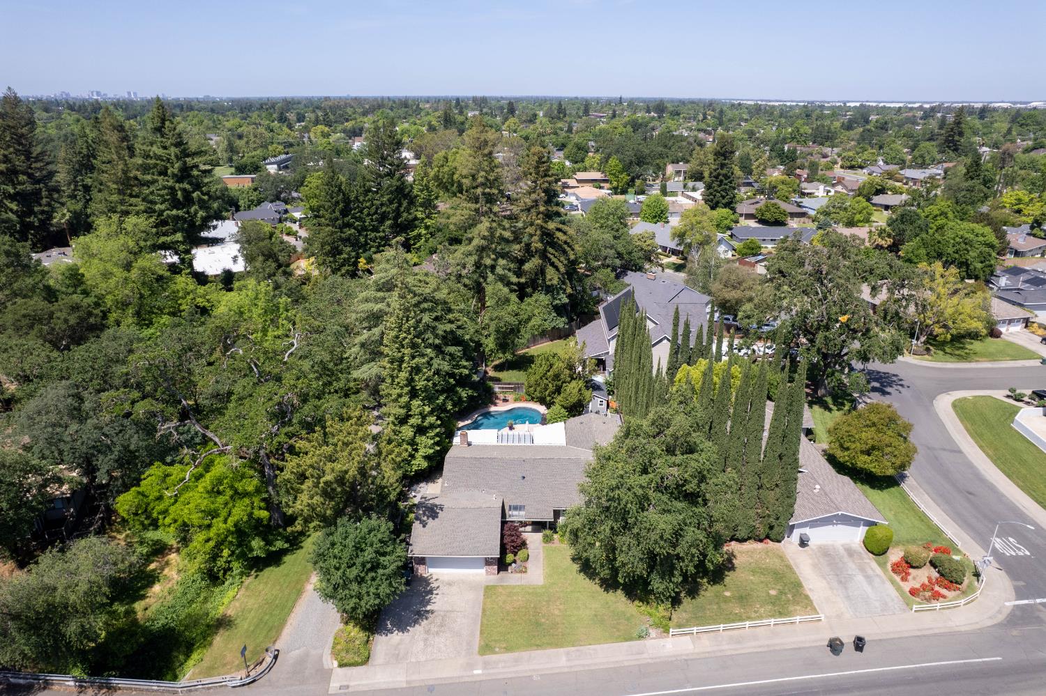 Detail Gallery Image 44 of 46 For 3401 Norris Ave, Sacramento,  CA 95821 - 4 Beds | 2/1 Baths