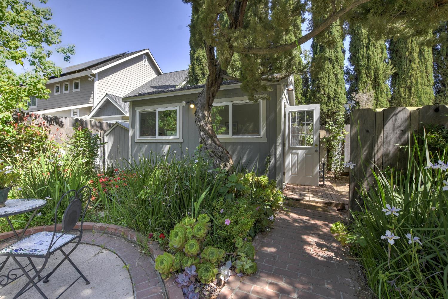 Detail Gallery Image 39 of 46 For 3401 Norris Ave, Sacramento,  CA 95821 - 4 Beds | 2/1 Baths