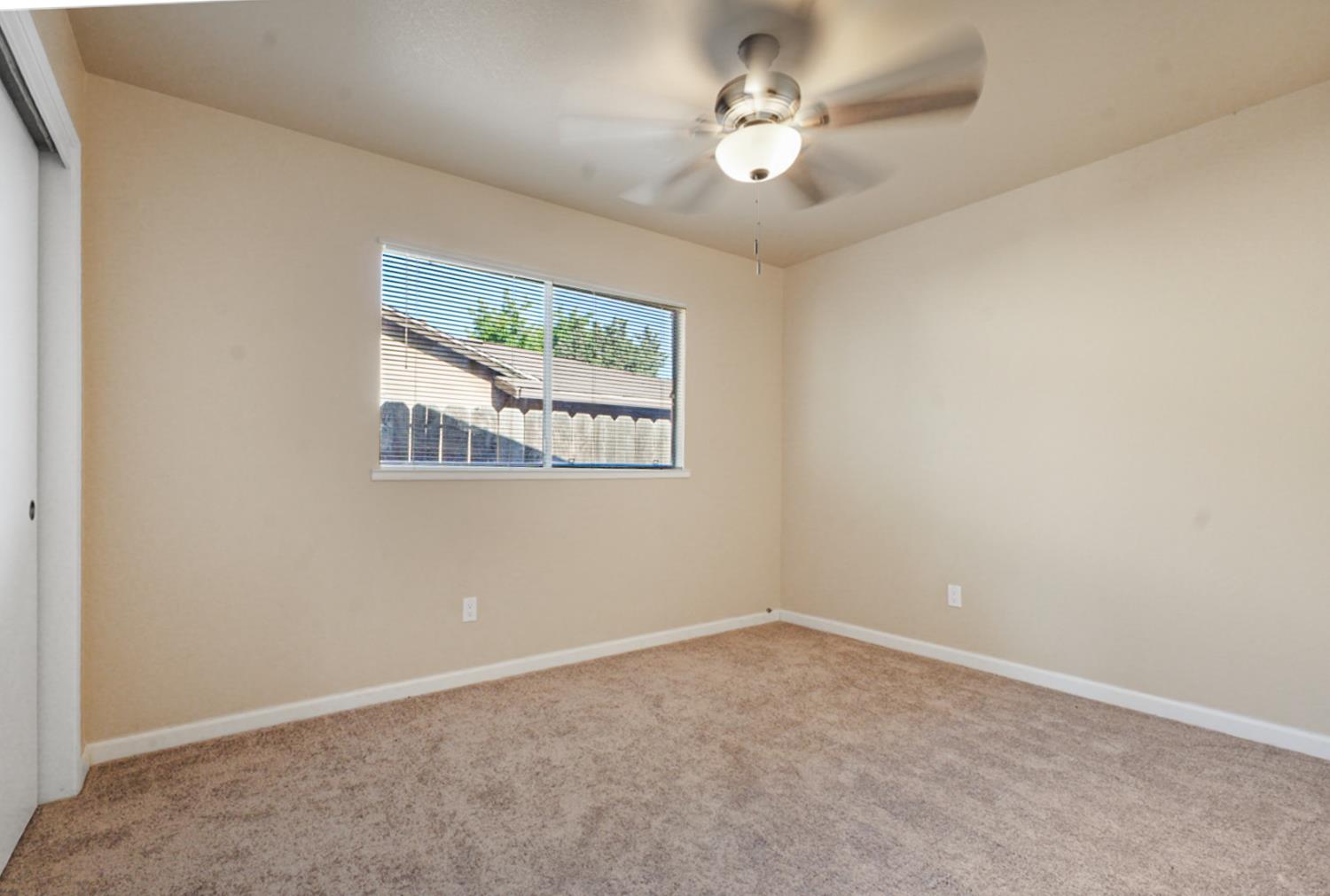 Detail Gallery Image 13 of 21 For 2433 Marguerite Way, Ceres,  CA 95307 - 3 Beds | 2 Baths