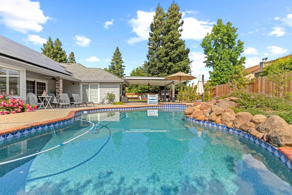 Detail Gallery Image 3 of 80 For 734 Mariner Loop, Yuba City,  CA 95991 - 4 Beds | 3 Baths