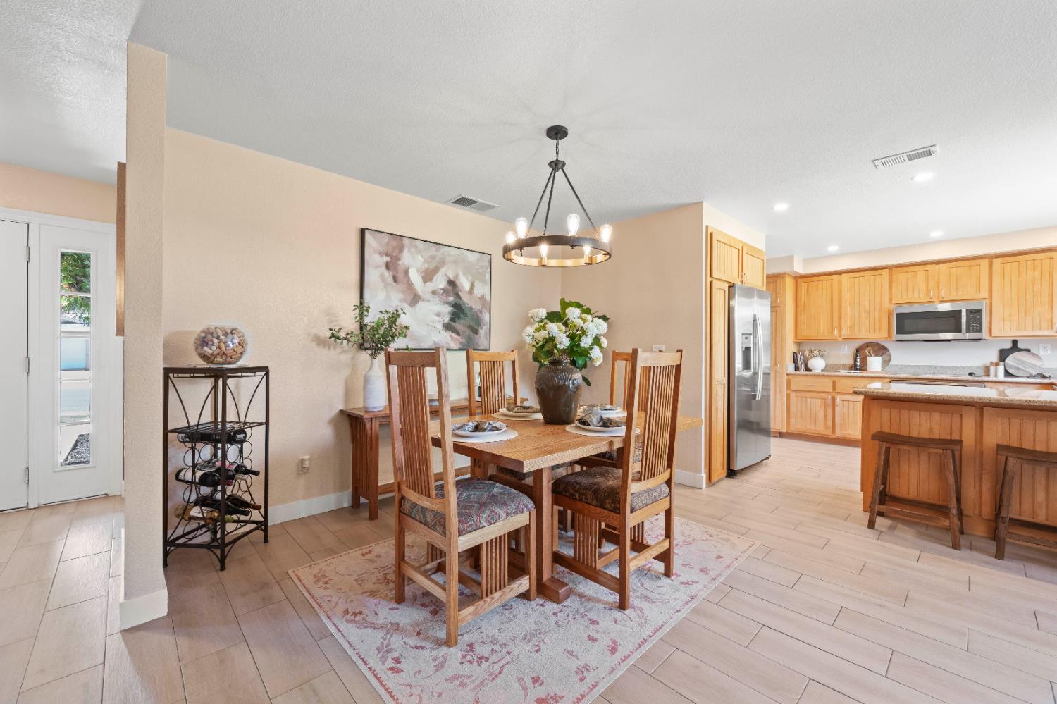Detail Gallery Image 7 of 50 For 607 Grider Dr, Roseville,  CA 95678 - 4 Beds | 2 Baths