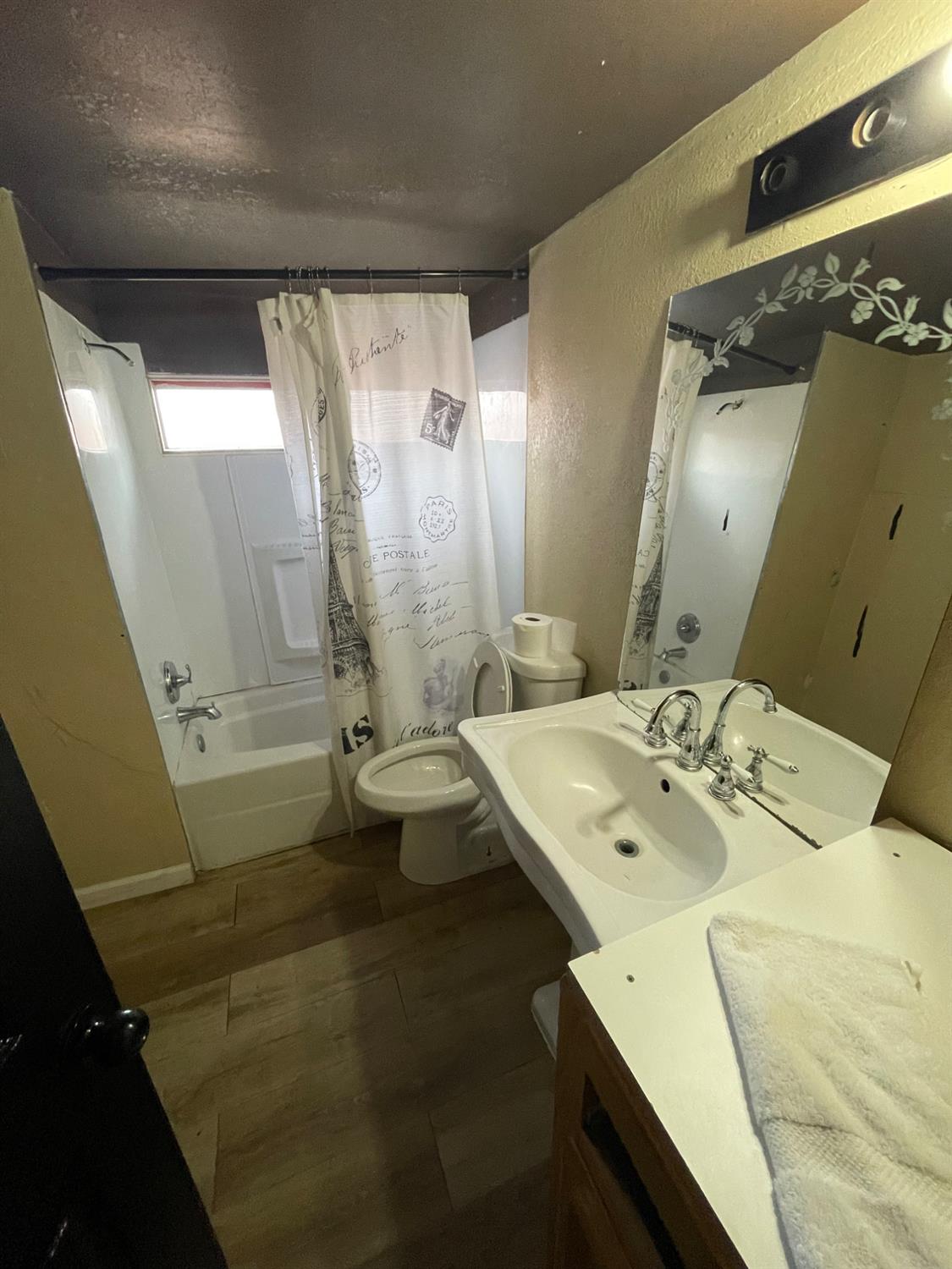 Detail Gallery Image 15 of 26 For 3748 Sw Arroyo Seco Ln 22, North Highlands,  CA 95660 - 3 Beds | 1/1 Baths