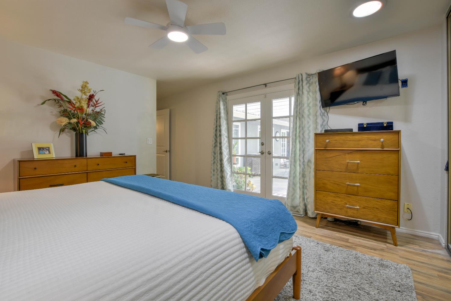 Detail Gallery Image 24 of 46 For 3401 Norris Ave, Sacramento,  CA 95821 - 4 Beds | 2/1 Baths