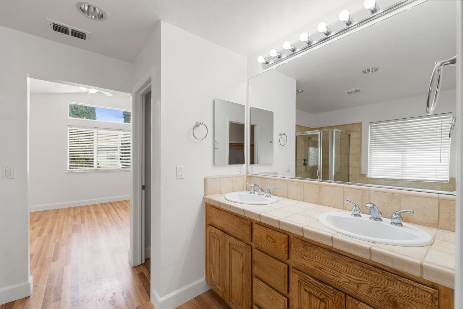Detail Gallery Image 33 of 54 For 1510 Cedarbrook Rd, West Sacramento,  CA 95691 - 4 Beds | 3 Baths