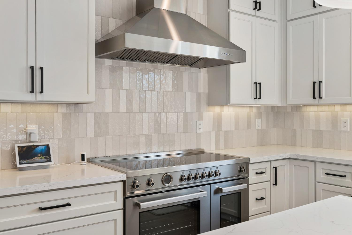Detail Gallery Image 12 of 51 For 4020 Della Ct, Rocklin,  CA 95677 - 4 Beds | 2/1 Baths
