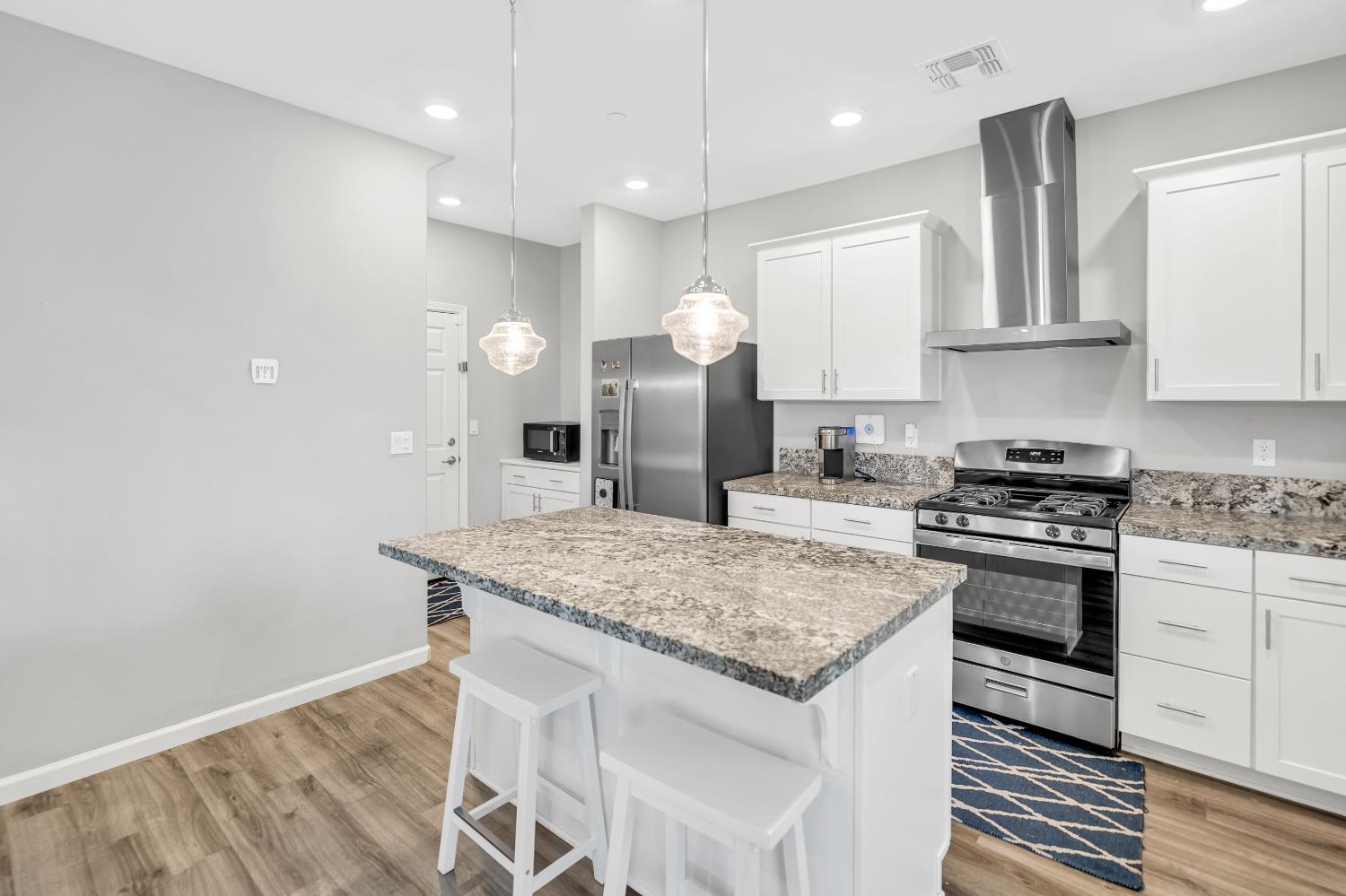 Detail Gallery Image 16 of 57 For 7225 Star Trail Way, Roseville,  CA 95747 - 4 Beds | 3 Baths