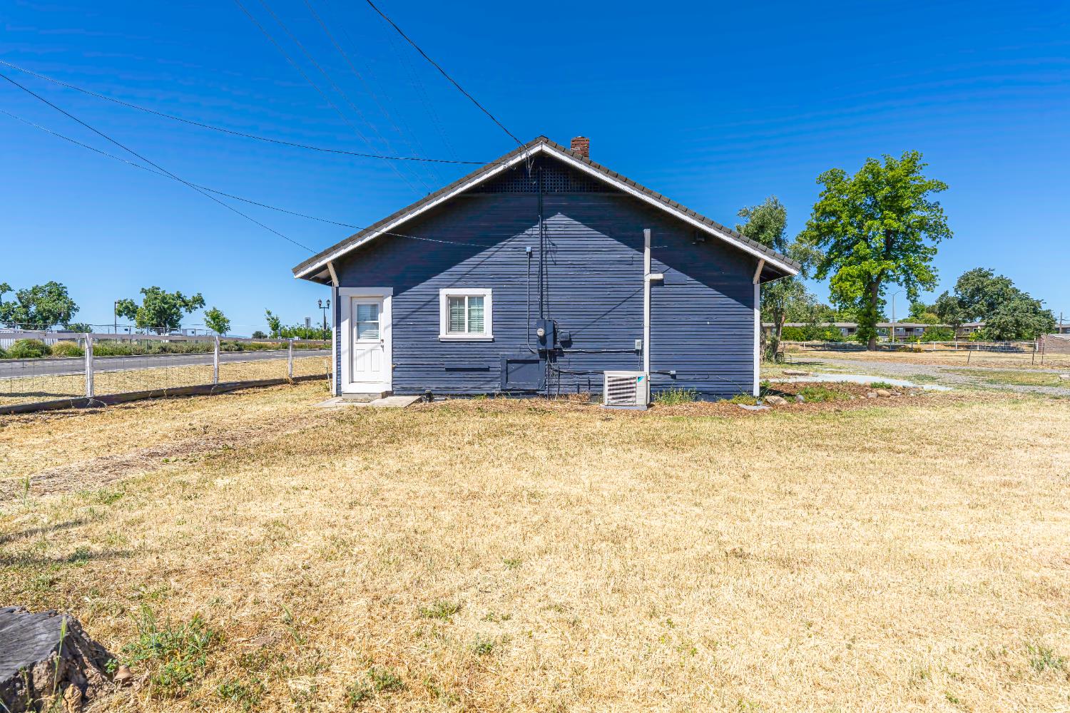 Detail Gallery Image 17 of 33 For 19435 East St, Woodland,  CA 95776 - – Beds | – Baths
