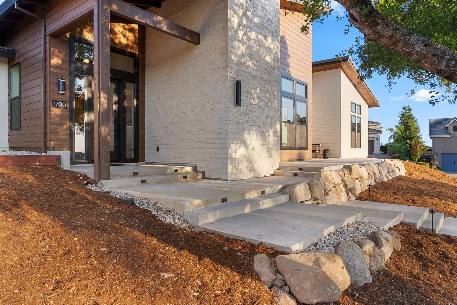 Detail Gallery Image 29 of 39 For 1700 Ridgeview Cir, Auburn,  CA 95603 - 4 Beds | 3/1 Baths