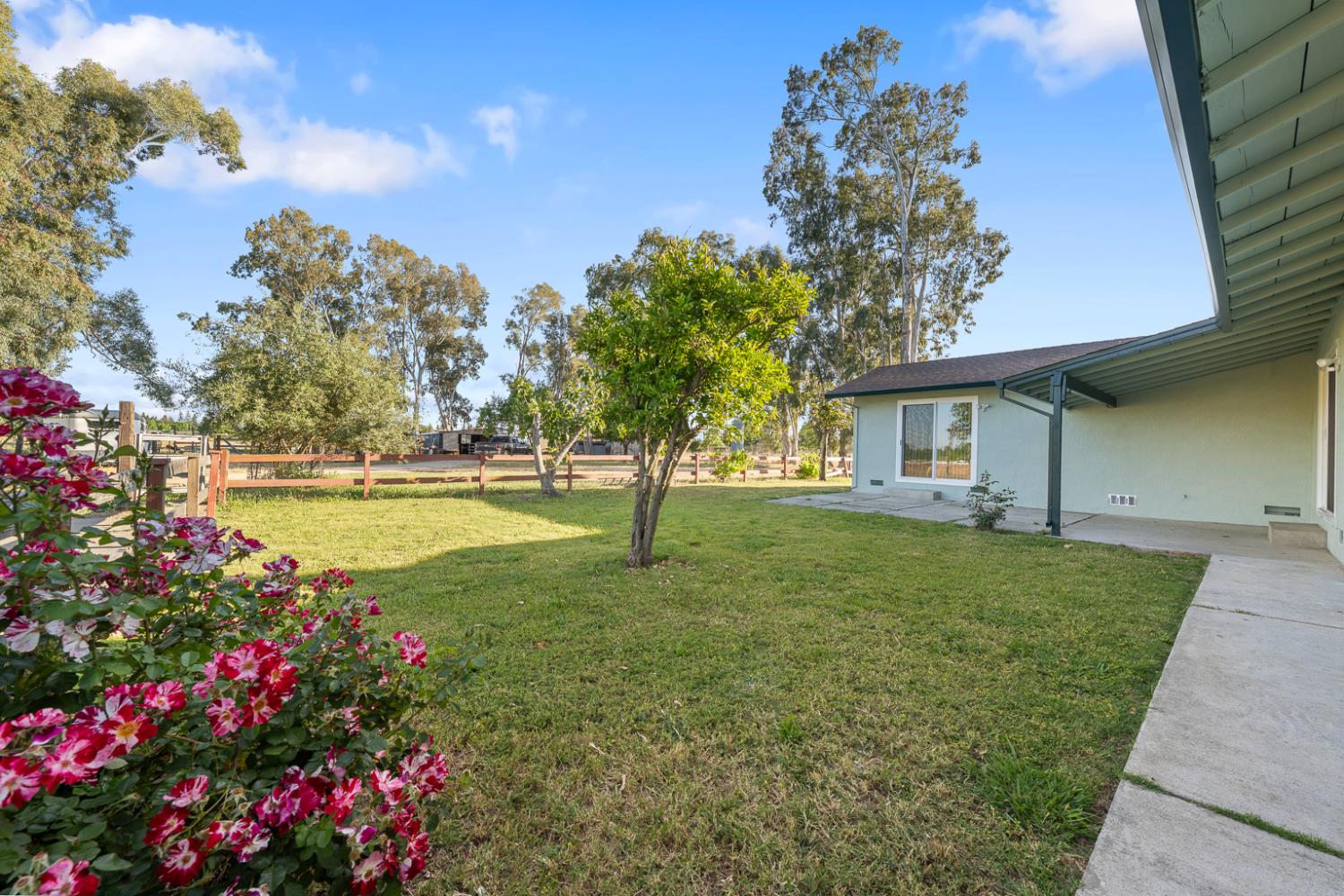 Detail Gallery Image 31 of 62 For 8651 Bader Rd, Elk Grove,  CA 95624 - 3 Beds | 2 Baths
