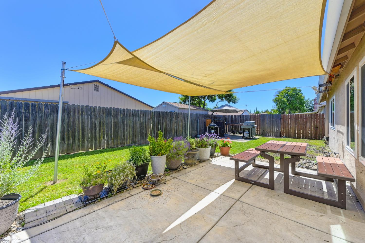 Detail Gallery Image 43 of 52 For 9548 Helio Dr, Sacramento,  CA 95827 - 3 Beds | 2 Baths