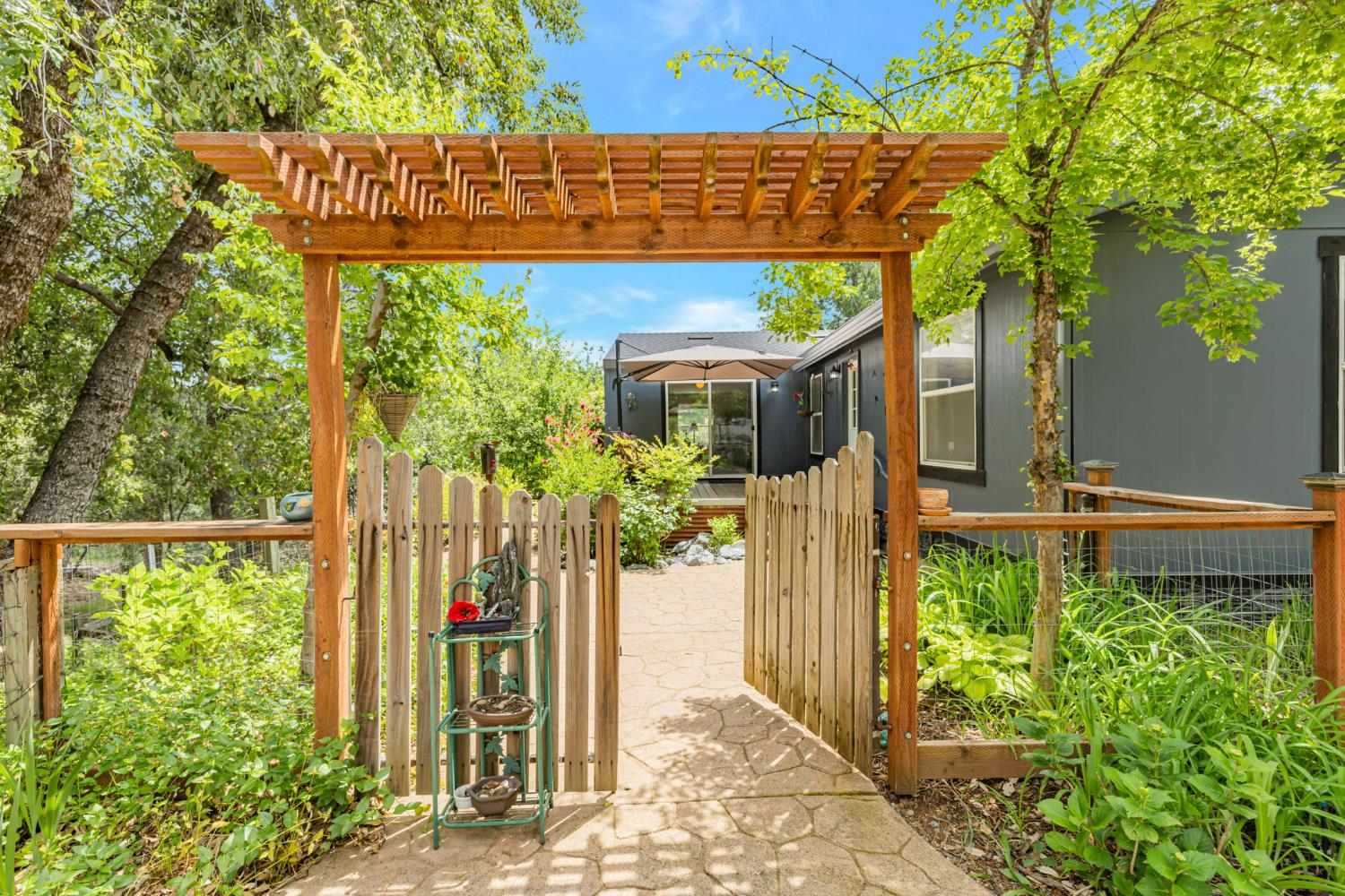 Detail Gallery Image 4 of 61 For 3335 Gas Canyon Ct, Foresthill,  CA 95631 - 5 Beds | 4 Baths