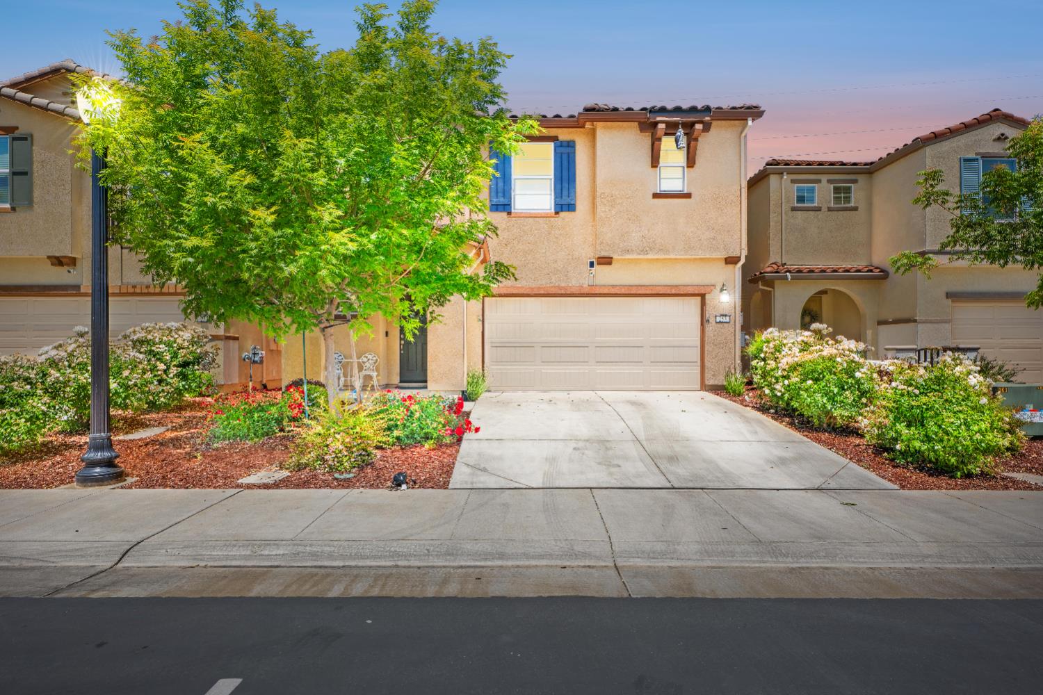 Detail Gallery Image 1 of 55 For 257 Bywell Bridge Cir, Sacramento,  CA 95823 - 3 Beds | 2/1 Baths