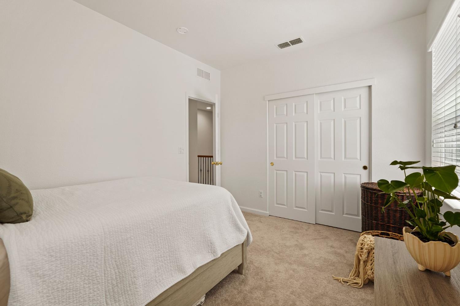 Detail Gallery Image 35 of 48 For 1177 Waverton Ln, Lincoln,  CA 95648 - 4 Beds | 2/1 Baths