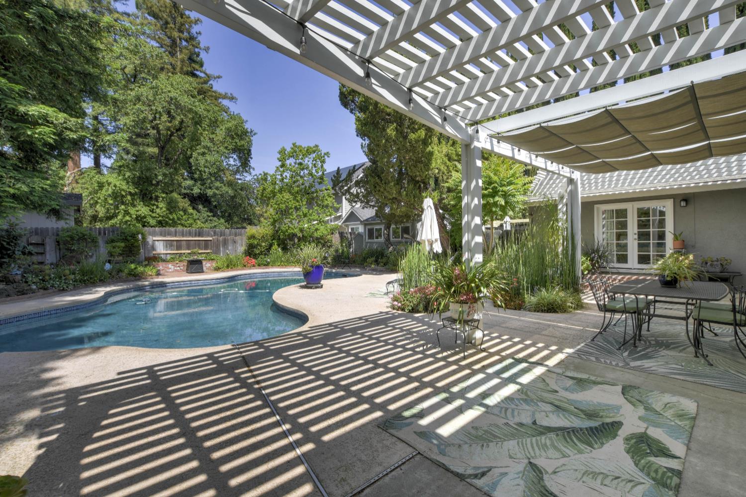 Detail Gallery Image 35 of 46 For 3401 Norris Ave, Sacramento,  CA 95821 - 4 Beds | 2/1 Baths