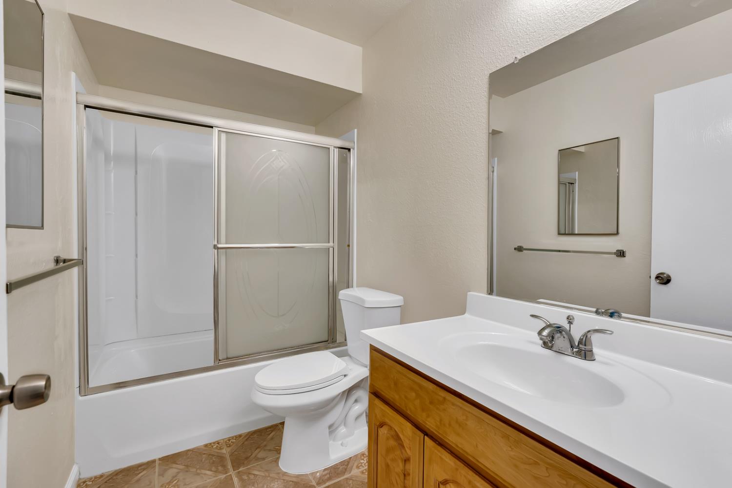 Detail Gallery Image 8 of 30 For 732 Bristlecone Way, Modesto,  CA 95351 - 3 Beds | 2 Baths