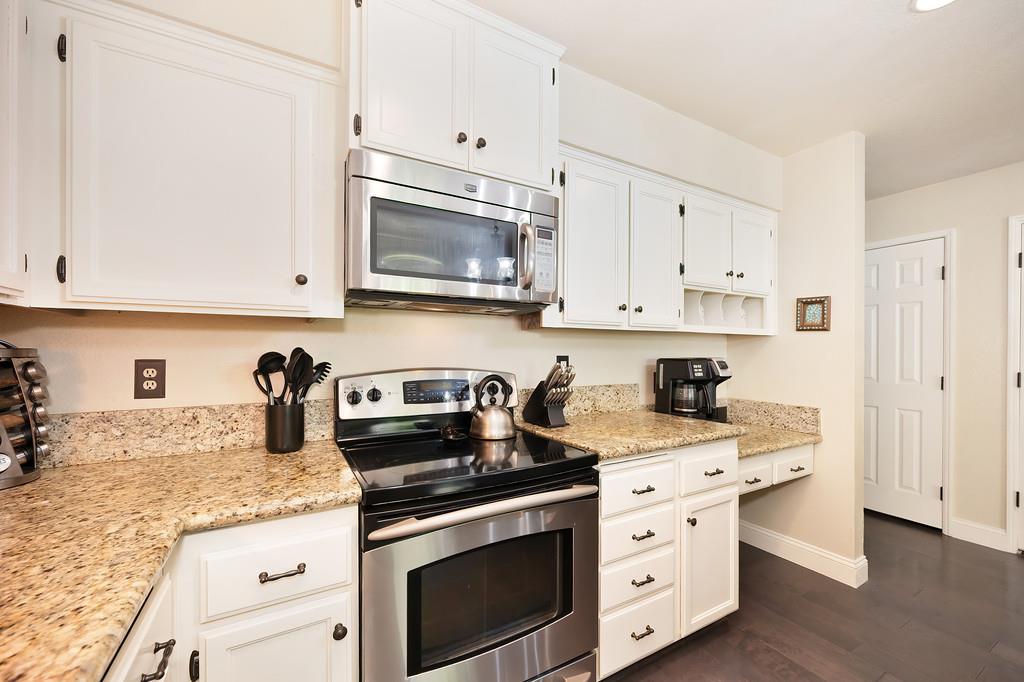Old Mill Circle, Roseville, California image 8