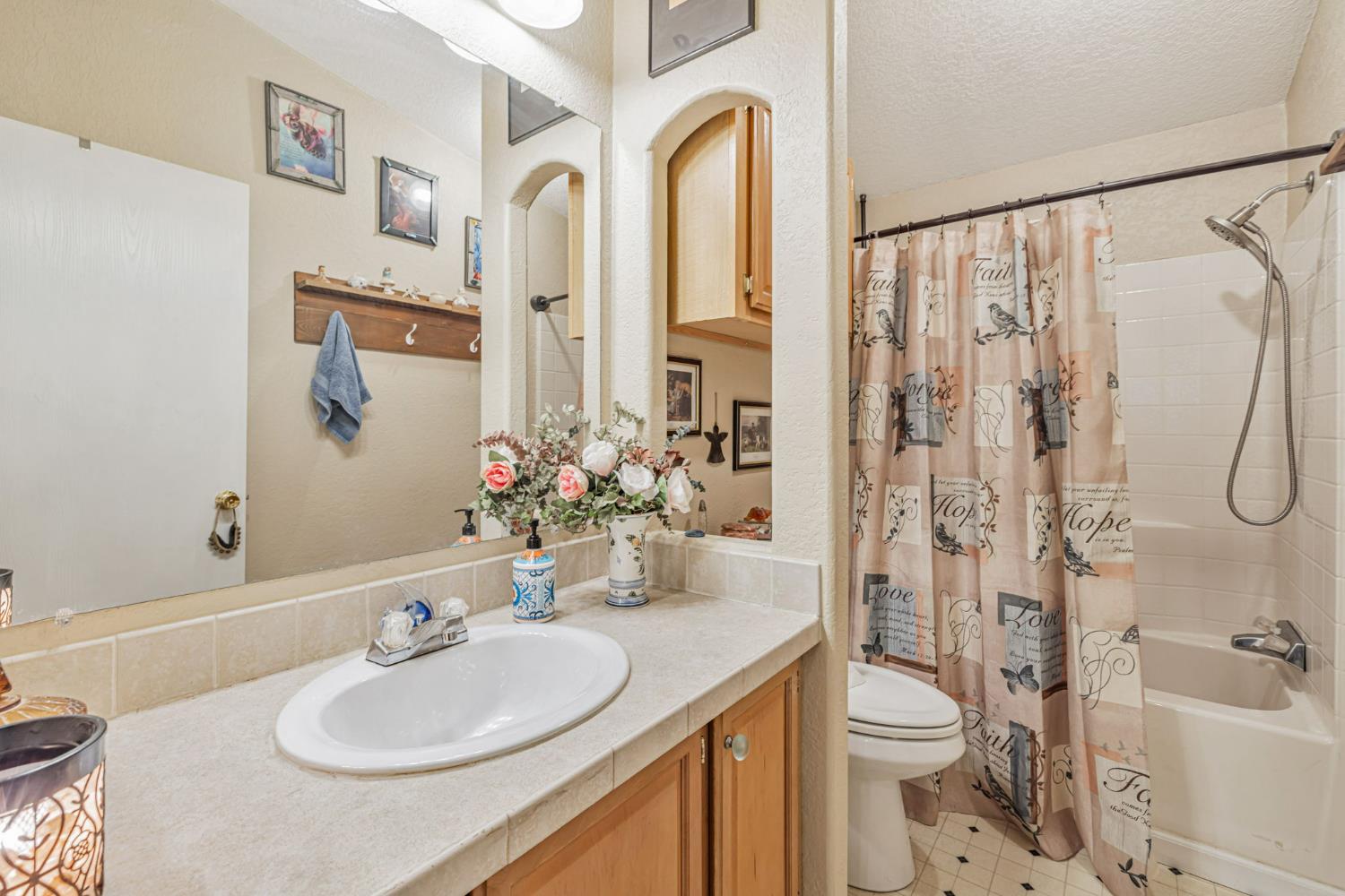 Detail Gallery Image 23 of 61 For 3335 Gas Canyon Ct, Foresthill,  CA 95631 - 5 Beds | 4 Baths