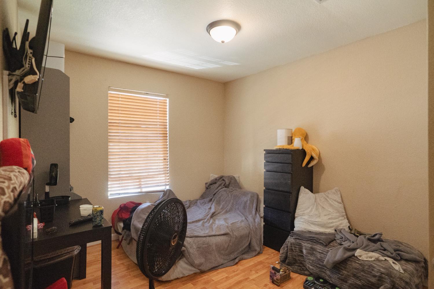 Detail Gallery Image 32 of 35 For 310 Buena Vista Ct, Merced,  CA 95348 - 4 Beds | 2/1 Baths