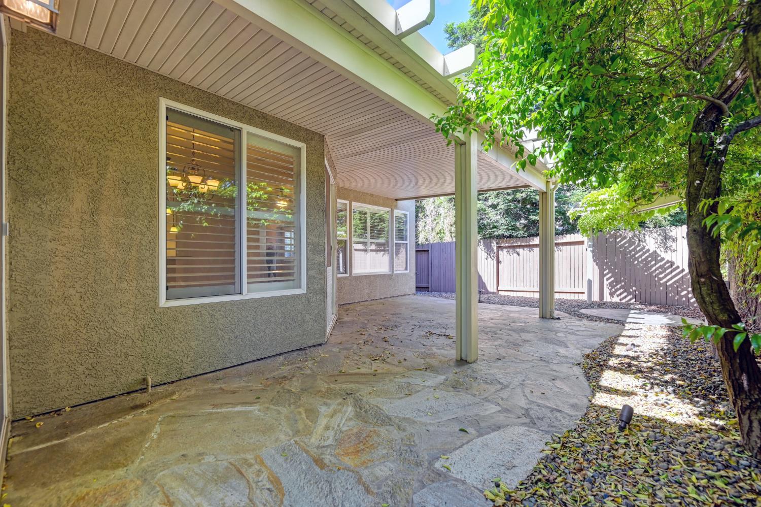 Detail Gallery Image 41 of 44 For 12040 Gold Arbor Ln, Gold River,  CA 95670 - 3 Beds | 2 Baths