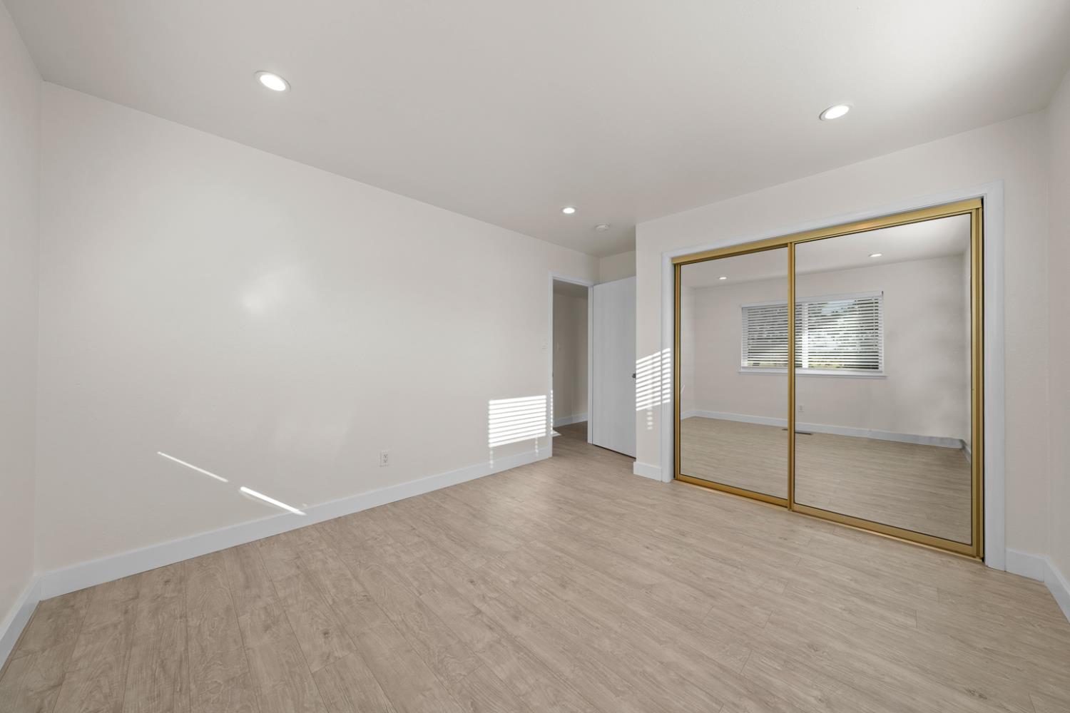Detail Gallery Image 21 of 62 For 8651 Bader Rd, Elk Grove,  CA 95624 - 3 Beds | 2 Baths