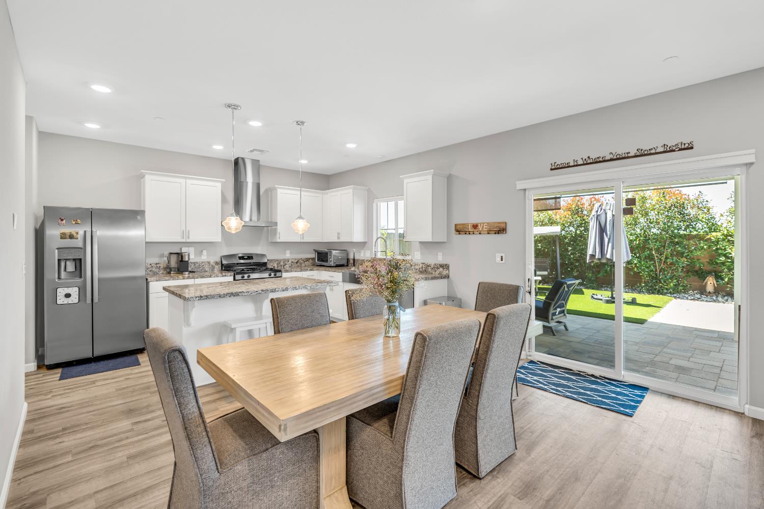 Detail Gallery Image 15 of 57 For 7225 Star Trail Way, Roseville,  CA 95747 - 4 Beds | 3 Baths