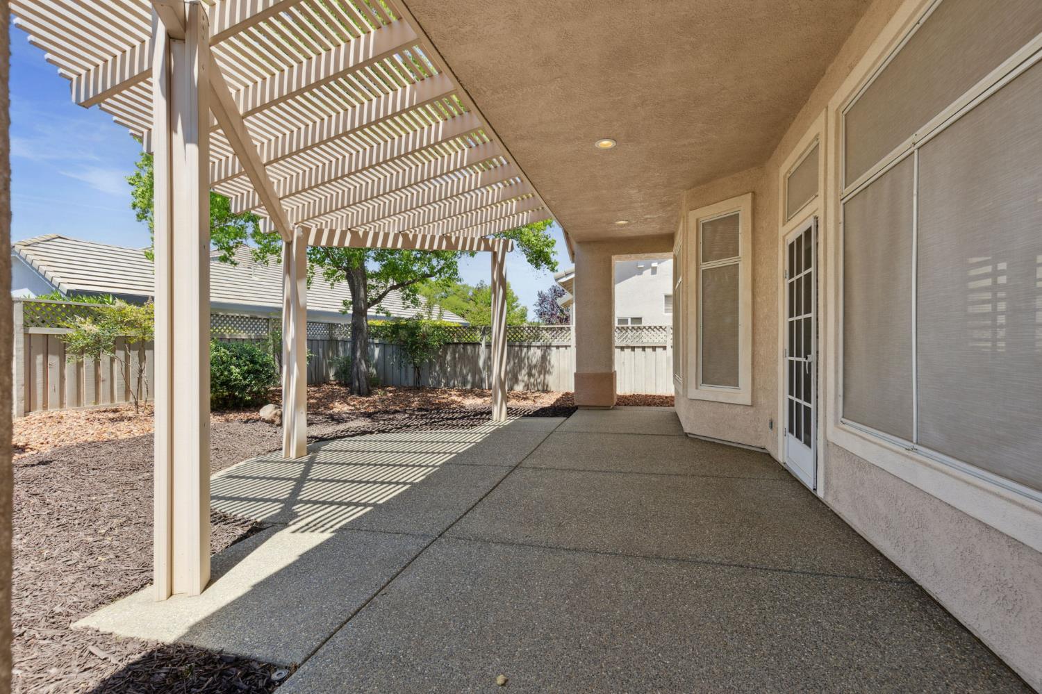 Detail Gallery Image 30 of 38 For 5237 Sugar Pine Loop, Roseville,  CA 95747 - 2 Beds | 2 Baths
