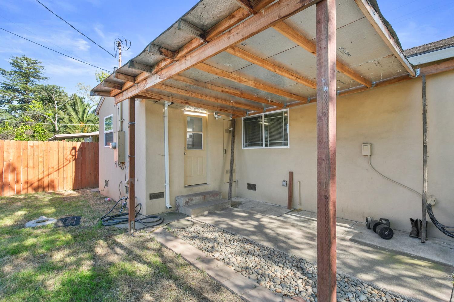 Detail Gallery Image 36 of 37 For 4309 23rd Ave, Sacramento,  CA 95820 - 3 Beds | 1 Baths