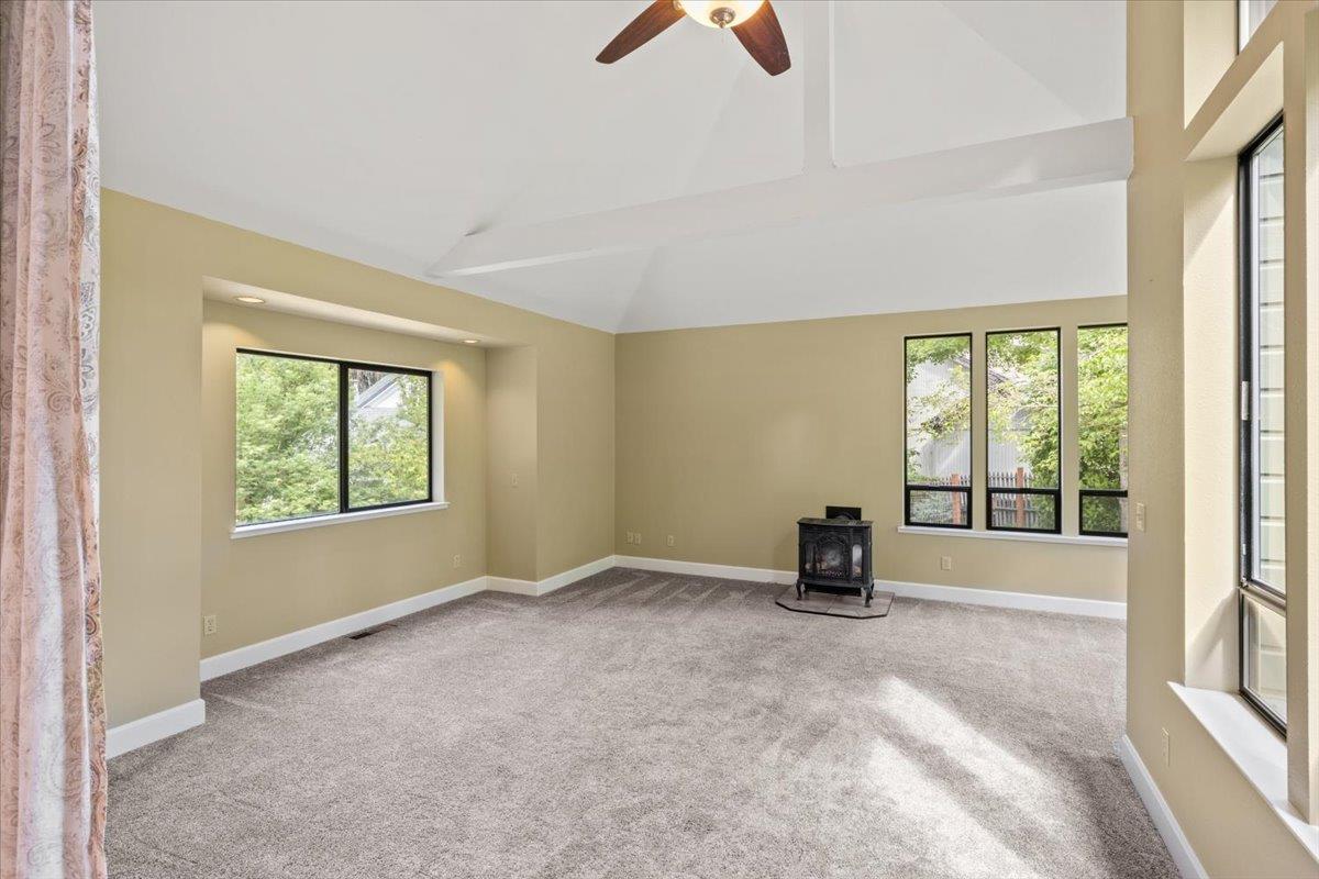 Detail Gallery Image 14 of 56 For 401 Gracie Rd, Nevada City,  CA 95959 - 3 Beds | 2/1 Baths