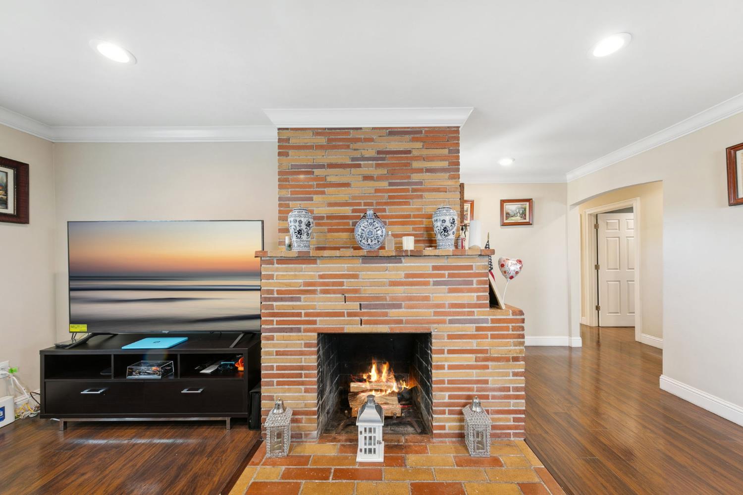 Detail Gallery Image 20 of 37 For 4309 23rd Ave, Sacramento,  CA 95820 - 3 Beds | 1 Baths