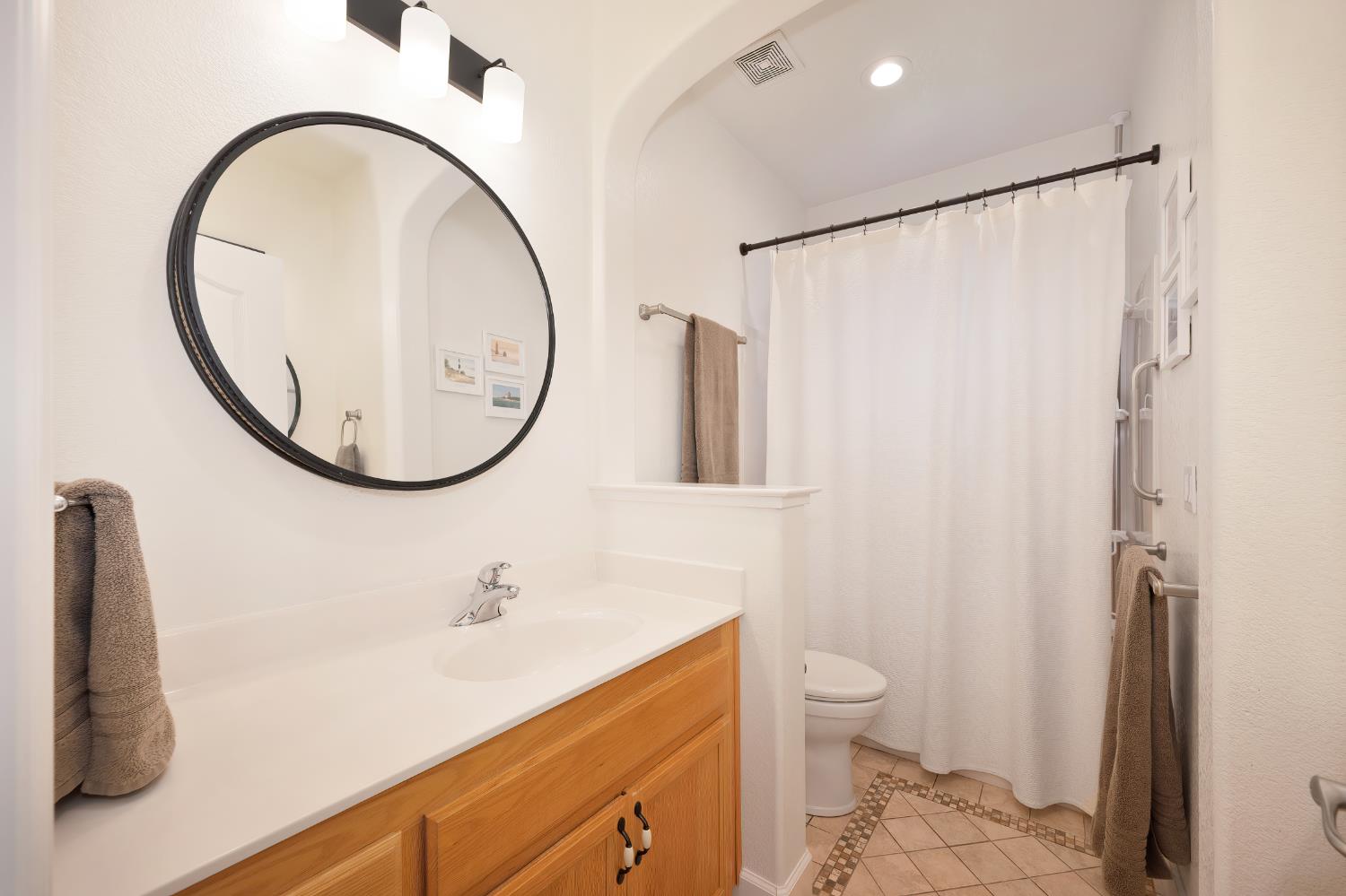Detail Gallery Image 31 of 46 For 1123 Meredith Way, Folsom,  CA 95630 - 4 Beds | 2 Baths