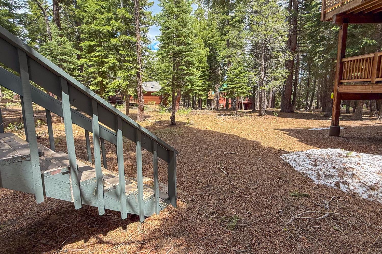 Detail Gallery Image 18 of 22 For 13552 Davos Dr, Truckee,  CA 96161 - 3 Beds | 2 Baths
