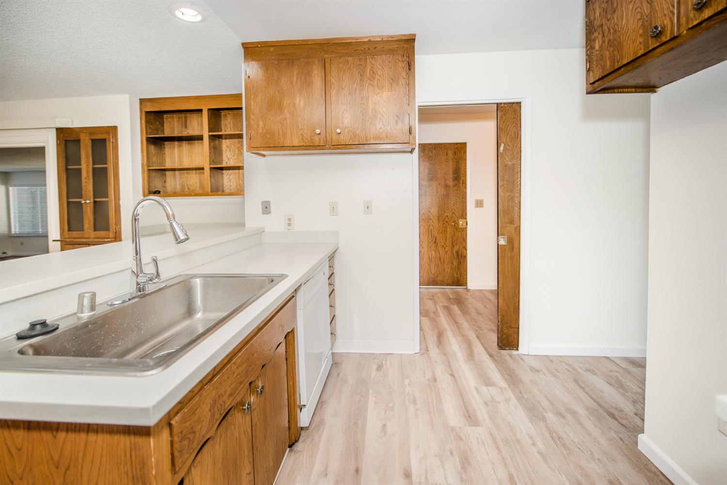 Detail Gallery Image 20 of 62 For 744 Cleveland, Woodland,  CA 95695 - 3 Beds | 2/1 Baths