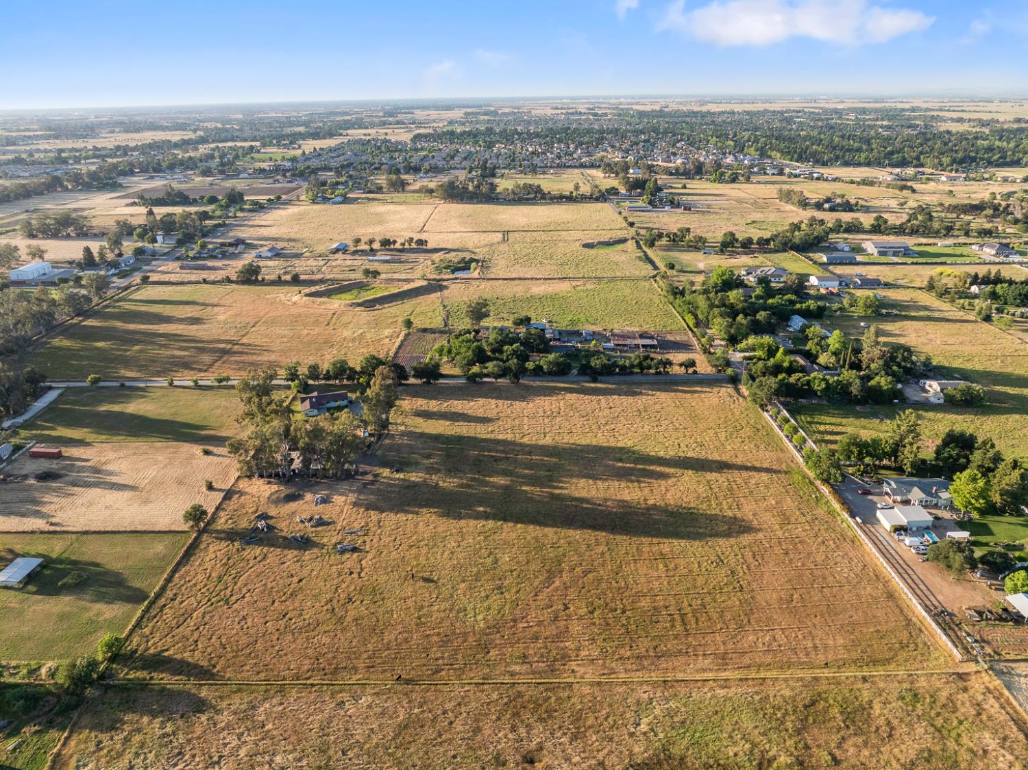 Detail Gallery Image 44 of 62 For 8651 Bader Rd, Elk Grove,  CA 95624 - 3 Beds | 2 Baths