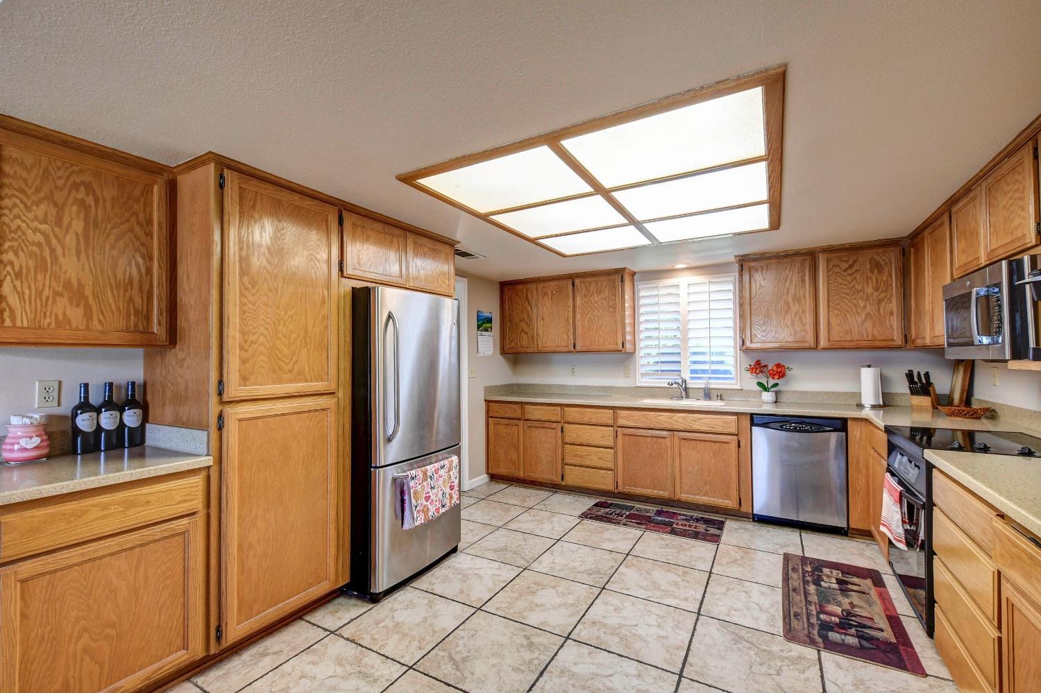 Detail Gallery Image 15 of 51 For 821 Farrell Pl, Woodland,  CA 95695 - 3 Beds | 2/1 Baths