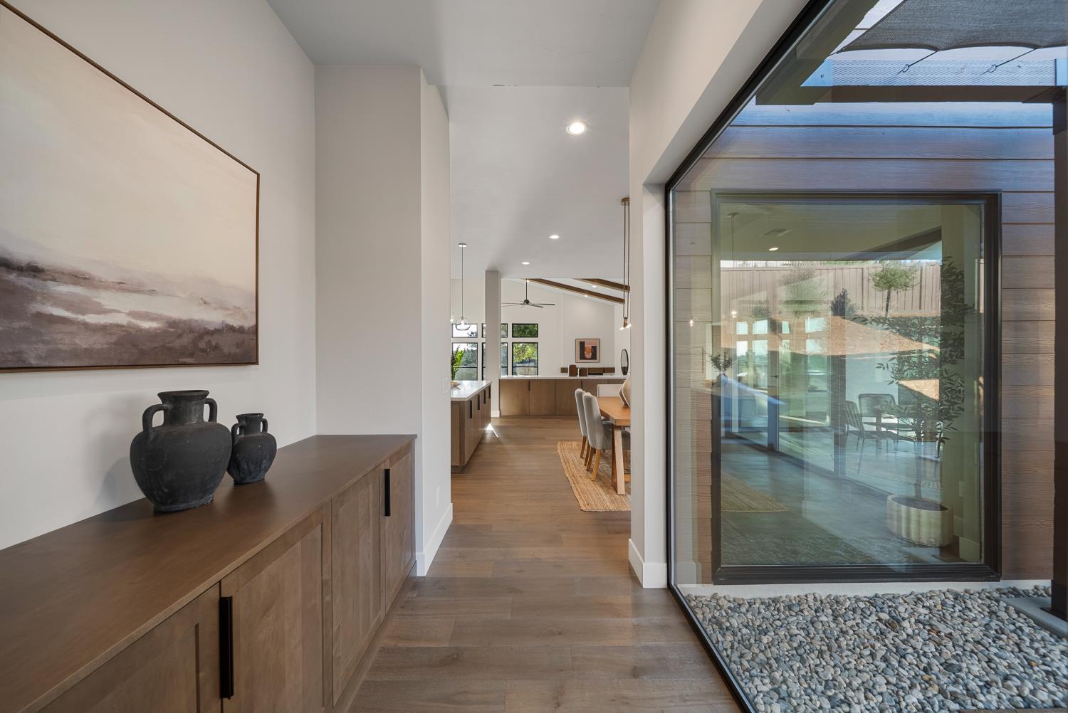 Detail Gallery Image 23 of 39 For 1700 Ridgeview Cir, Auburn,  CA 95603 - 4 Beds | 3/1 Baths