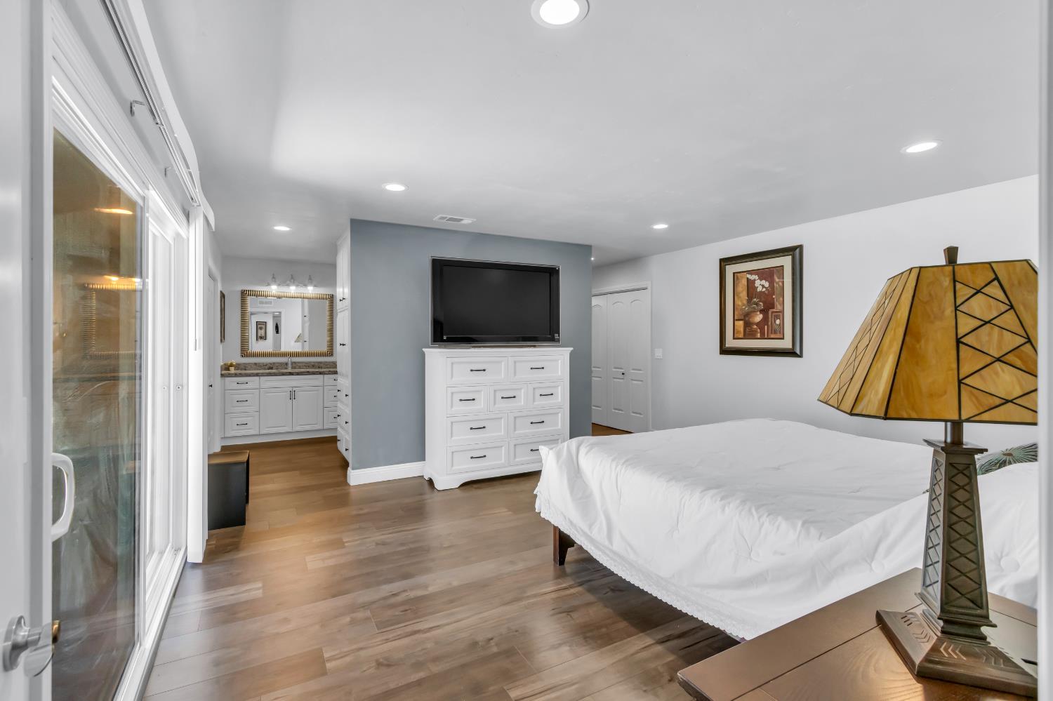 Detail Gallery Image 38 of 94 For 590 Kevington Ct, Sacramento,  CA 95864 - 4 Beds | 3/1 Baths