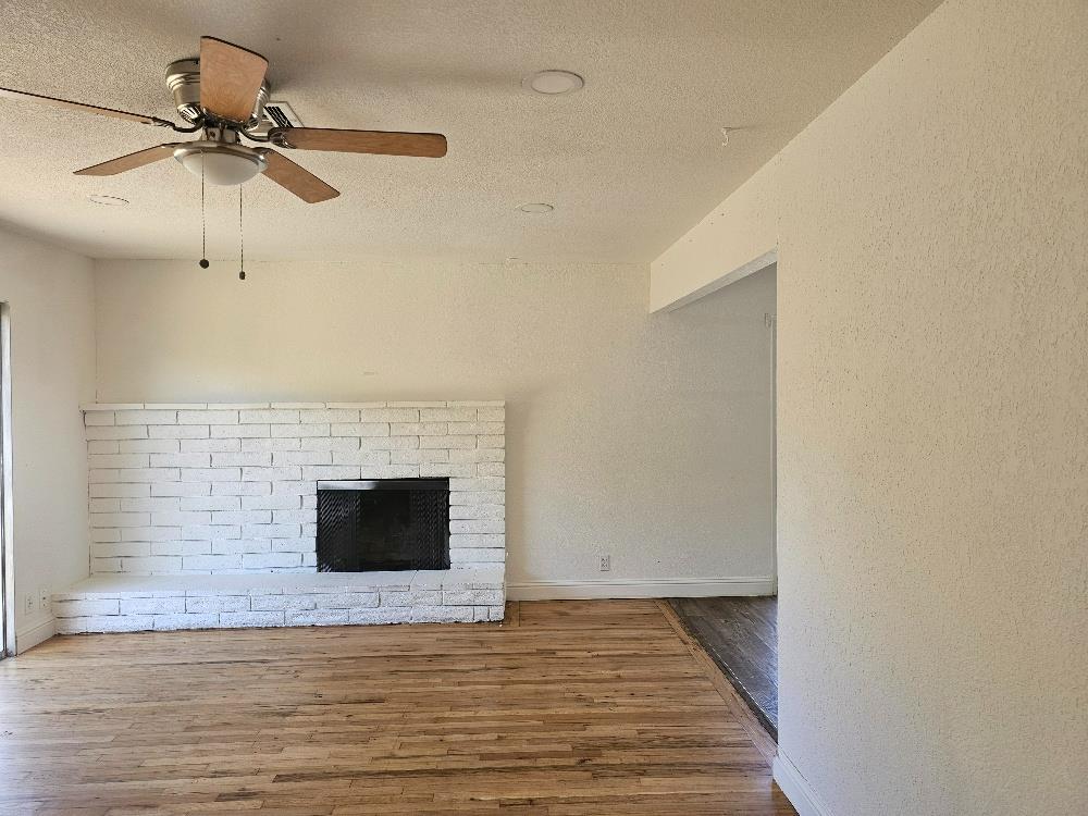 Detail Gallery Image 5 of 15 For 811 San Miguel Ave, Stockton,  CA 95210 - 3 Beds | 2 Baths