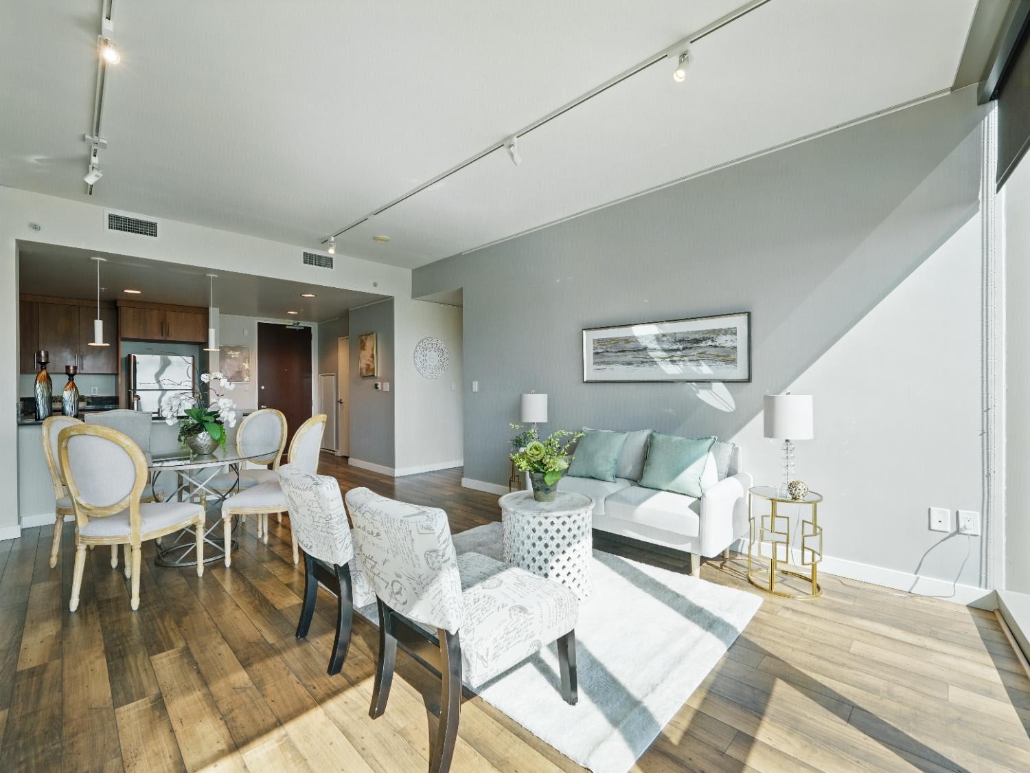 Detail Gallery Image 4 of 22 For 38 N Almaden Blvd #1303,  San Jose,  CA 95110 - 1 Beds | 1 Baths