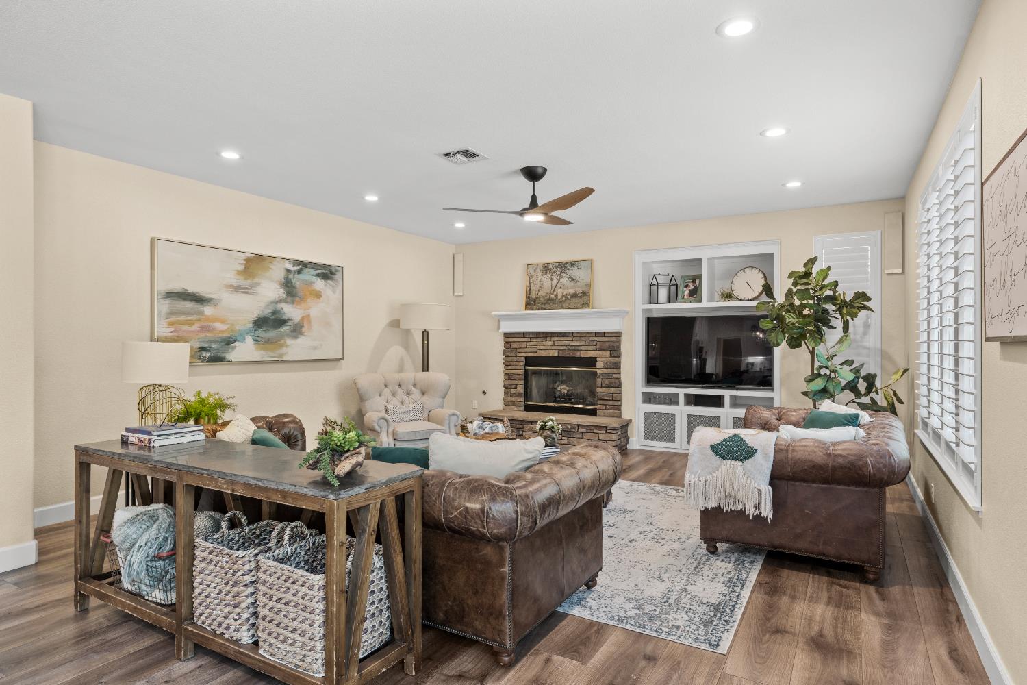 Detail Gallery Image 12 of 84 For 2864 Aberdeen Ln, El Dorado Hills,  CA 95762 - 5 Beds | 3 Baths