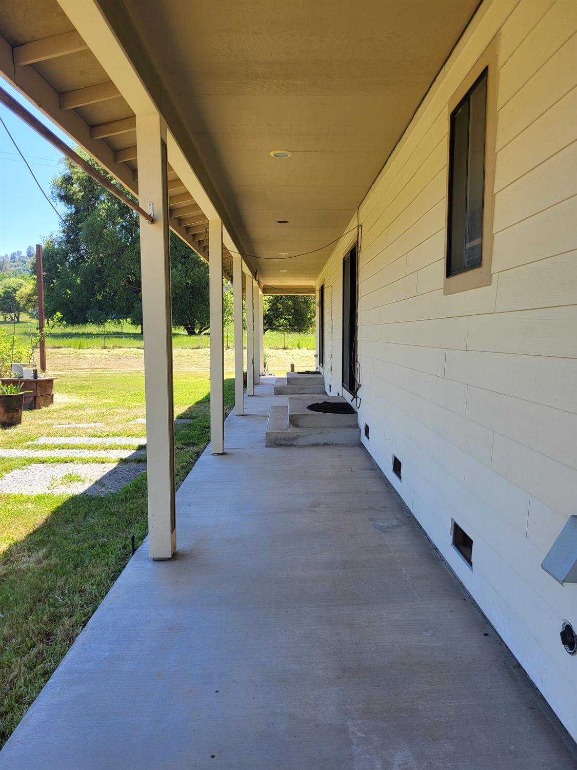 Detail Gallery Image 4 of 56 For 10093 Bailinquick Rd, Angels Camp,  CA 95222 - 3 Beds | 2/1 Baths