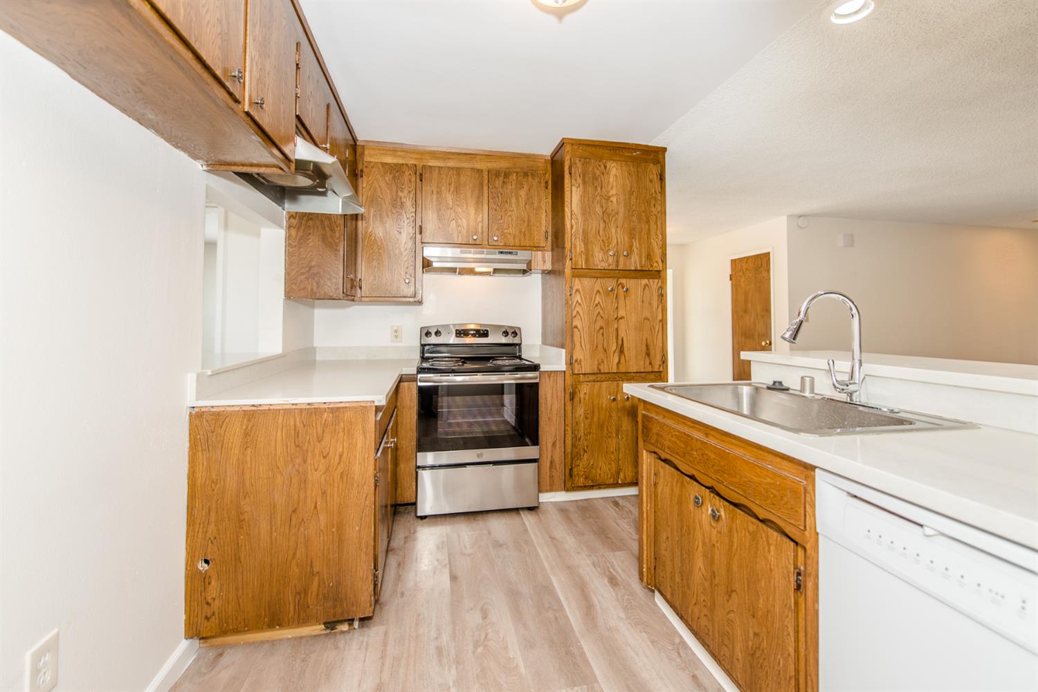 Detail Gallery Image 18 of 62 For 744 Cleveland, Woodland,  CA 95695 - 3 Beds | 2/1 Baths