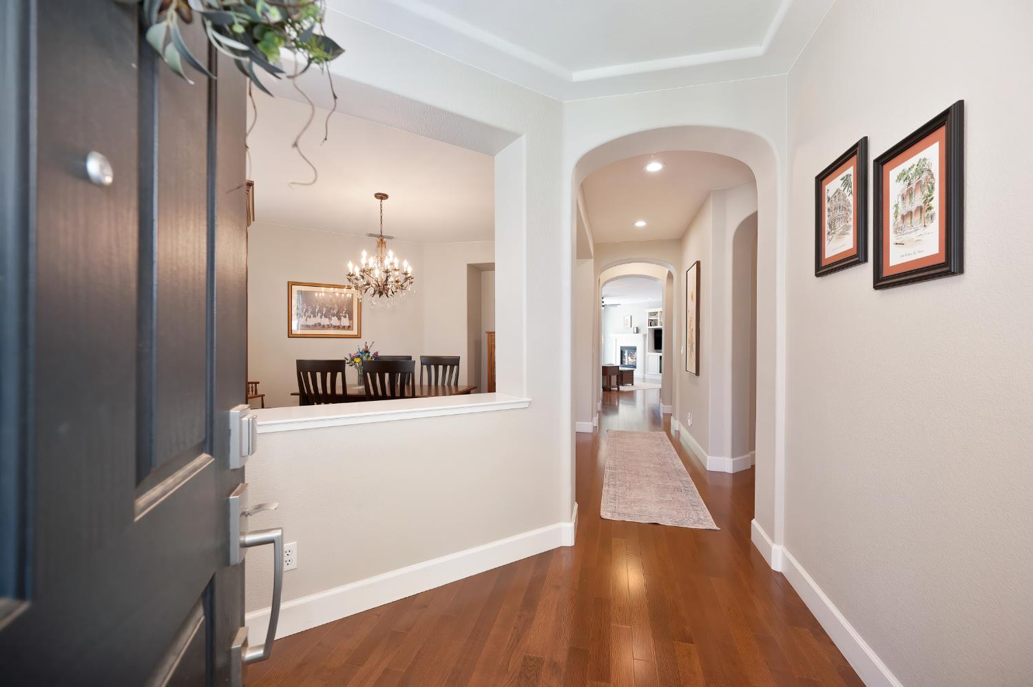 Detail Gallery Image 5 of 46 For 1123 Meredith Way, Folsom,  CA 95630 - 4 Beds | 2 Baths